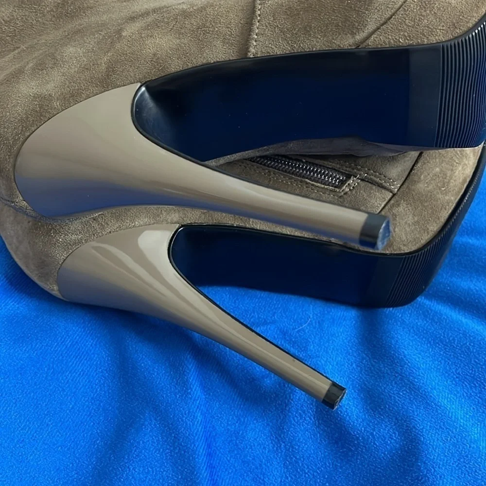 ⭐️ Sexy Knee-high platform boots with sparkle design- size 38 - Picture 3 of 15